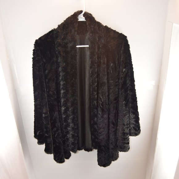Black Textured Velvet Cape - Picture 2 of 8